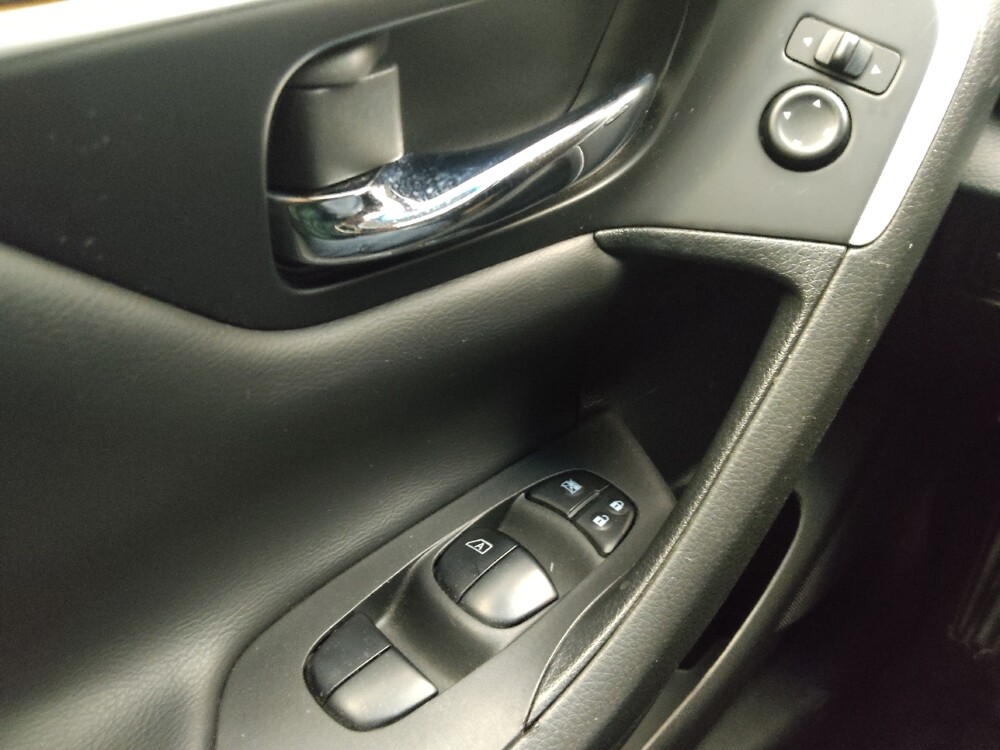 2017 Nissan Altima in Ft Wayne, IN 46805 - 18085107 27