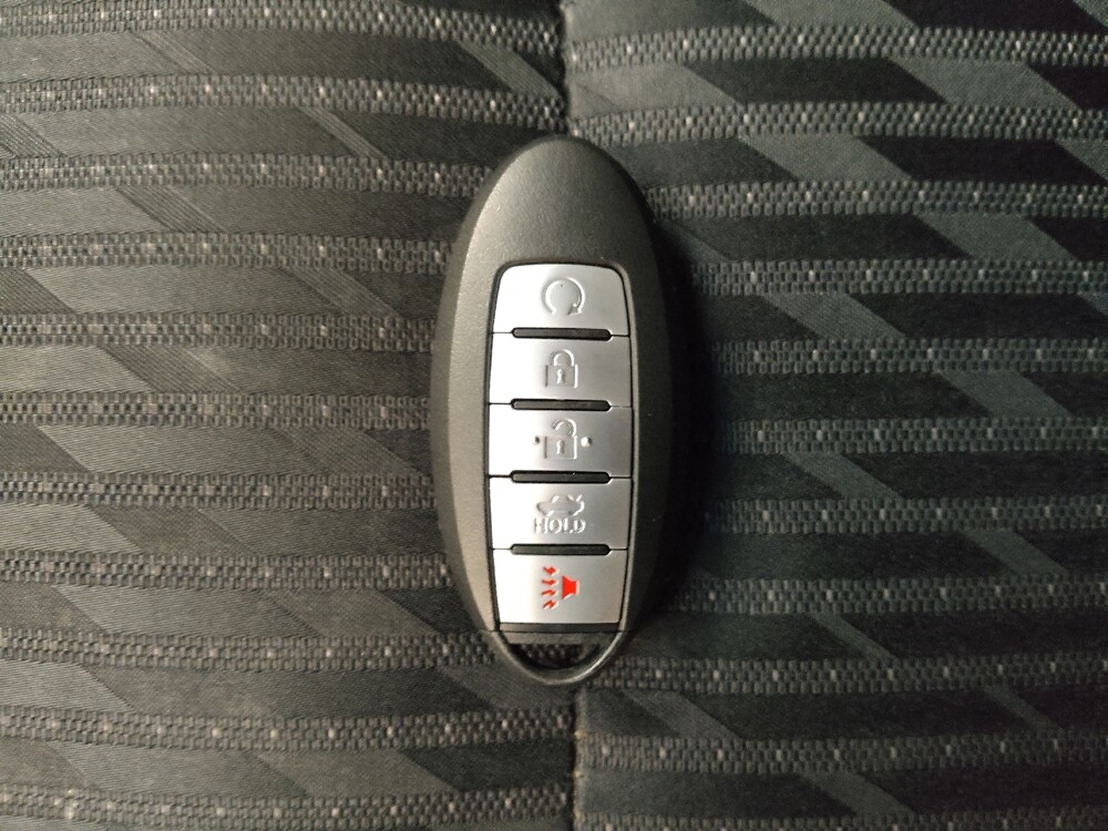 2017 Nissan Altima in Ft Wayne, IN 46805 - 18085107 32