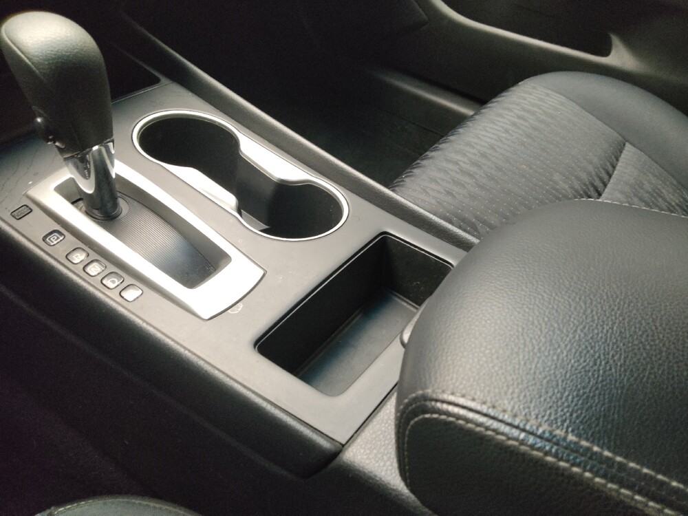 2017 Nissan Altima in Ft Wayne, IN 46805 - 18085107 26