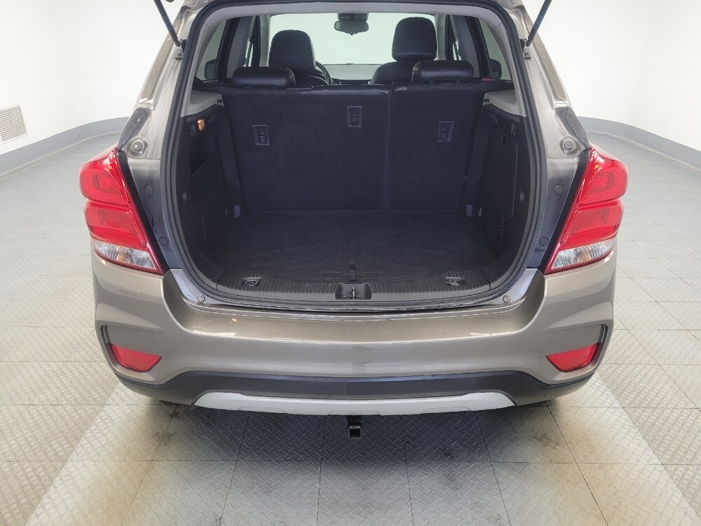 2020 Chevrolet Trax in Indianapolis, IN 46222 - 18085109 29