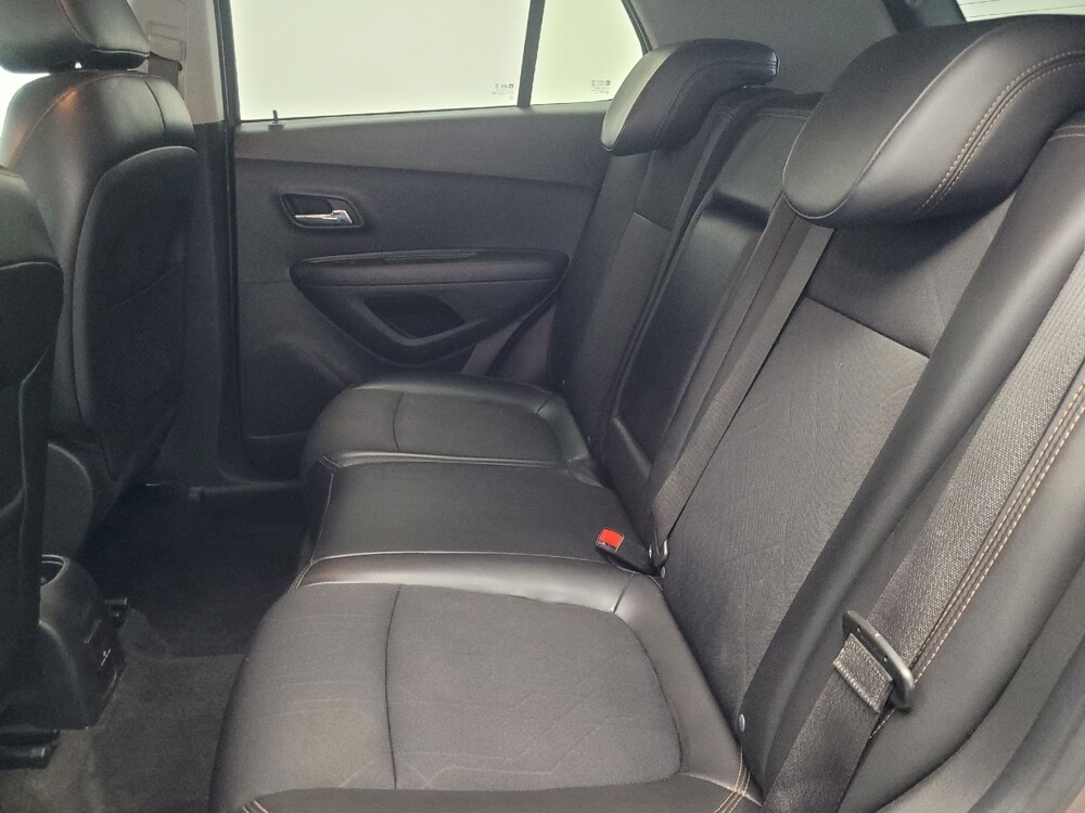 2020 Chevrolet Trax in Indianapolis, IN 46222 - 18085109 18