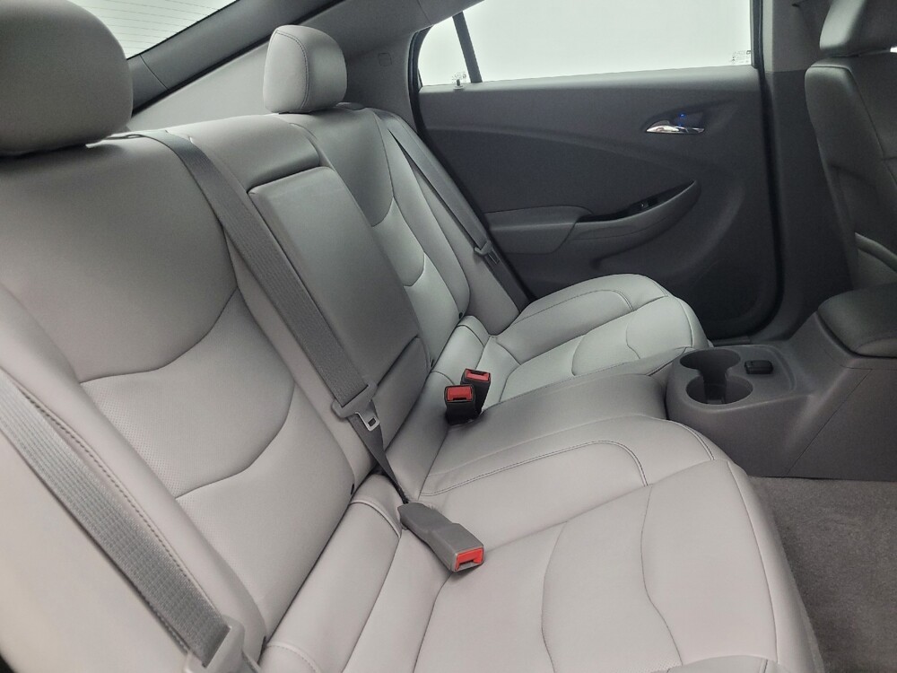 2017 Chevrolet Volt in Indianapolis, IN 46219 - 18085110 19