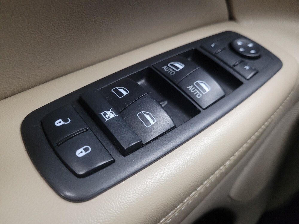 2014 Jeep Grand Cherokee in Indianapolis, IN 46222 - 18085111 27