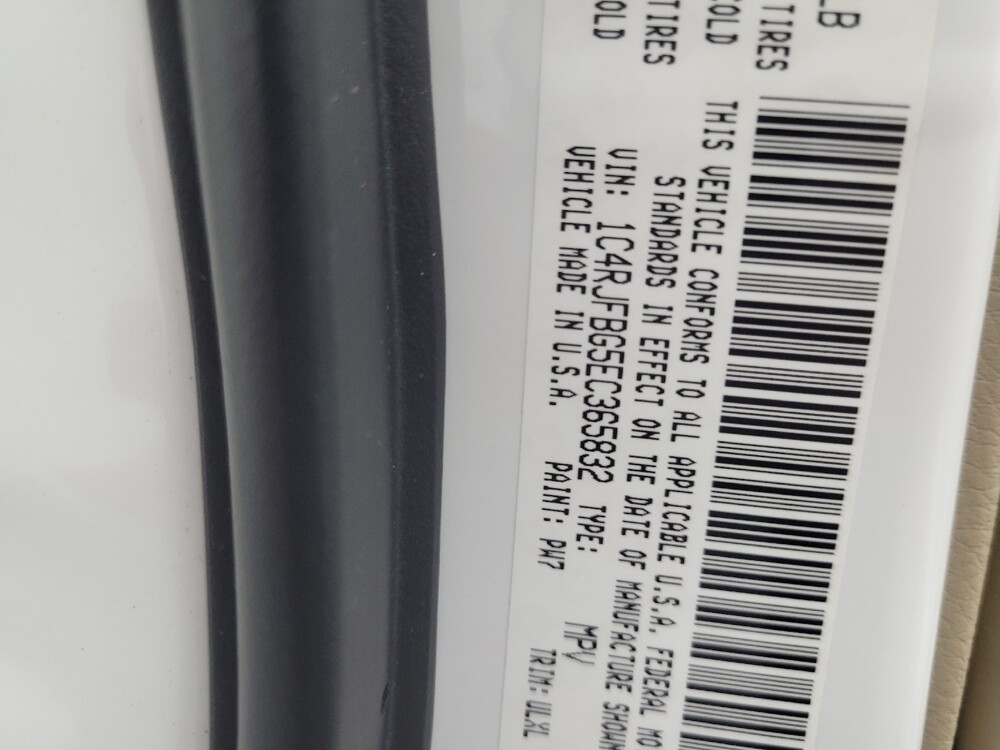 2014 Jeep Grand Cherokee in Indianapolis, IN 46222 - 18085111 33