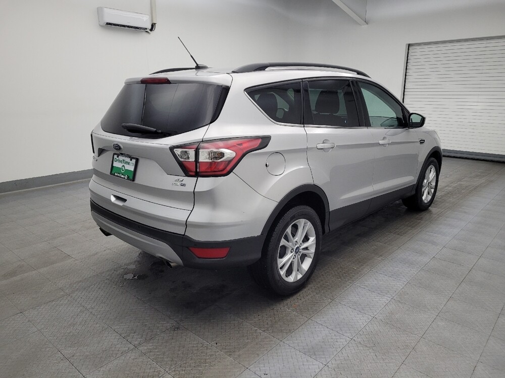 2017 Ford Escape in Toledo, OH 43617 - 18085119 9
