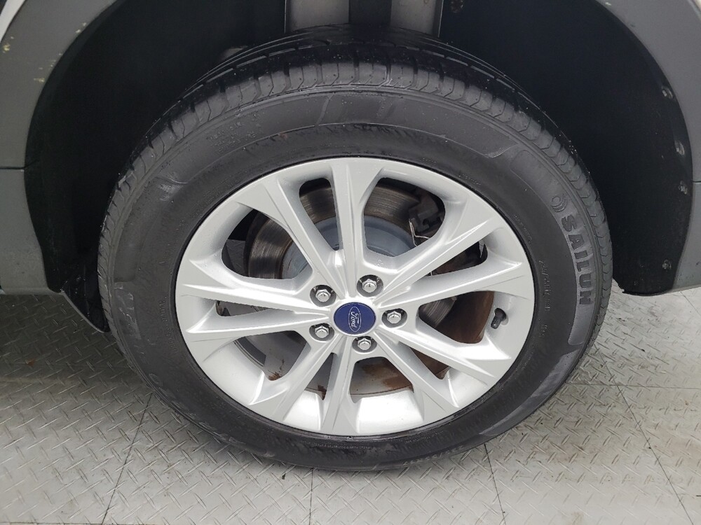 2017 Ford Escape in Toledo, OH 43617 - 18085119 31