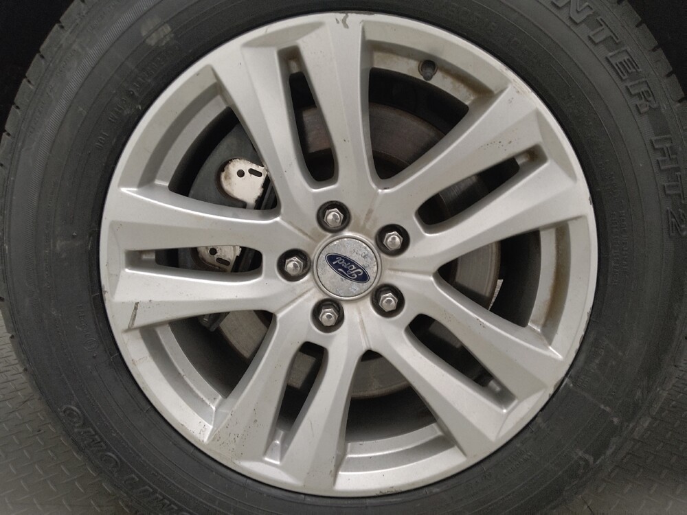 2018 Ford Explorer in Taylor, MI 48180 - 18085132 31