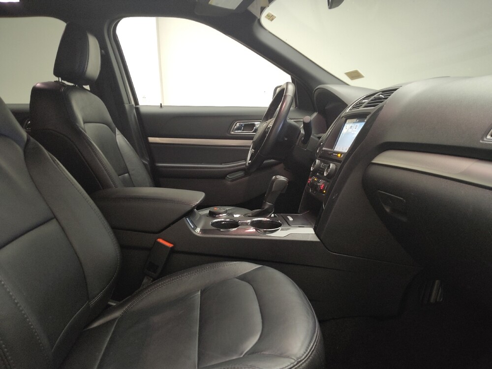 2018 Ford Explorer in Taylor, MI 48180 - 18085132 21