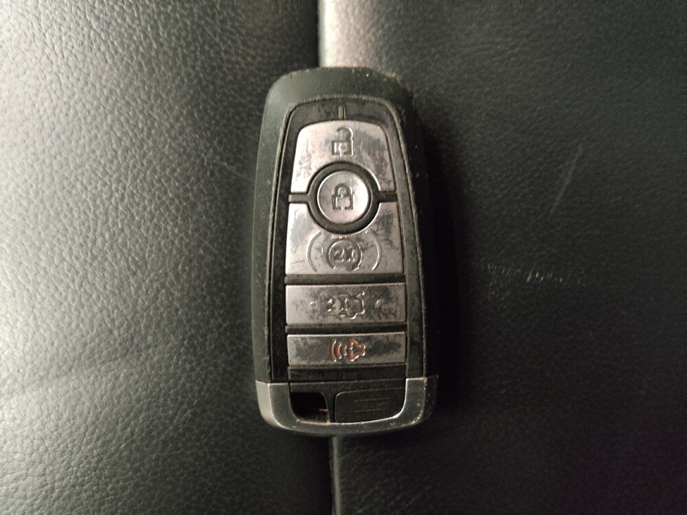 2018 Ford Explorer in Taylor, MI 48180 - 18085132 32