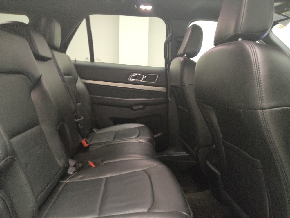 2018 Ford Explorer in Taylor, MI 48180 - 18085132 19