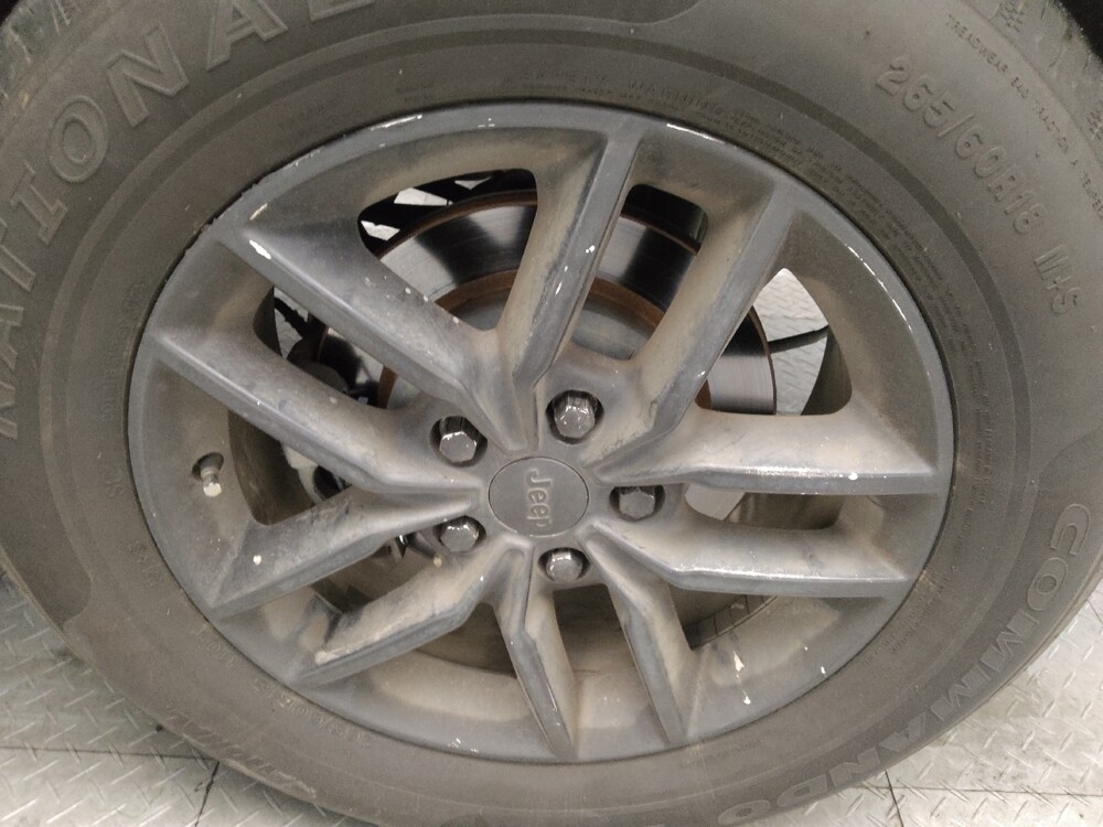 2017 Jeep Grand Cherokee in Stone Mountain, GA 30083 - 18085136 31