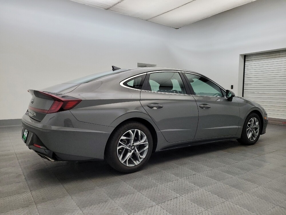 2022 Hyundai Sonata in Glendale, AZ 85301 - 18085141 10