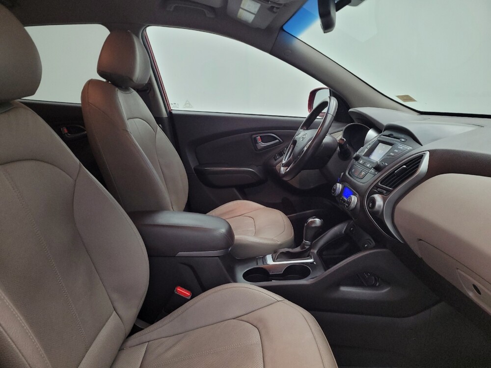 2015 Hyundai Tucson in Cincinnati, OH 45255 - 18085150 21