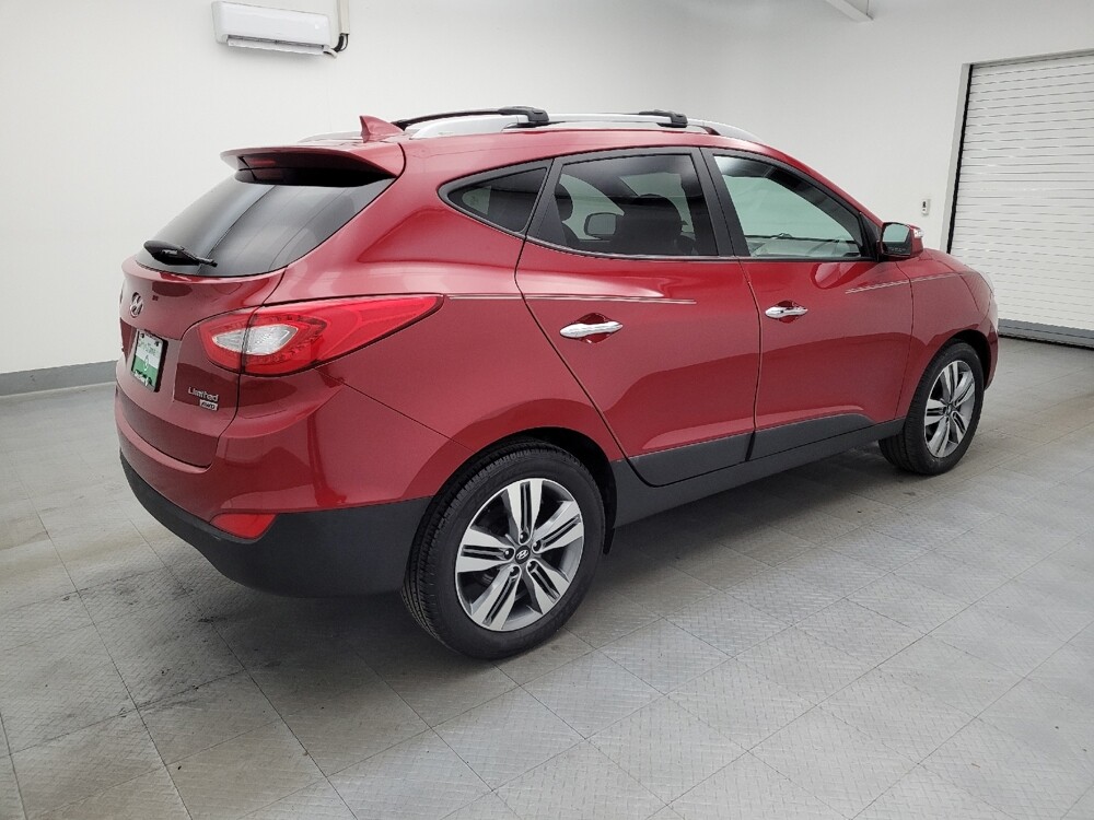 2015 Hyundai Tucson in Cincinnati, OH 45255 - 18085150 10