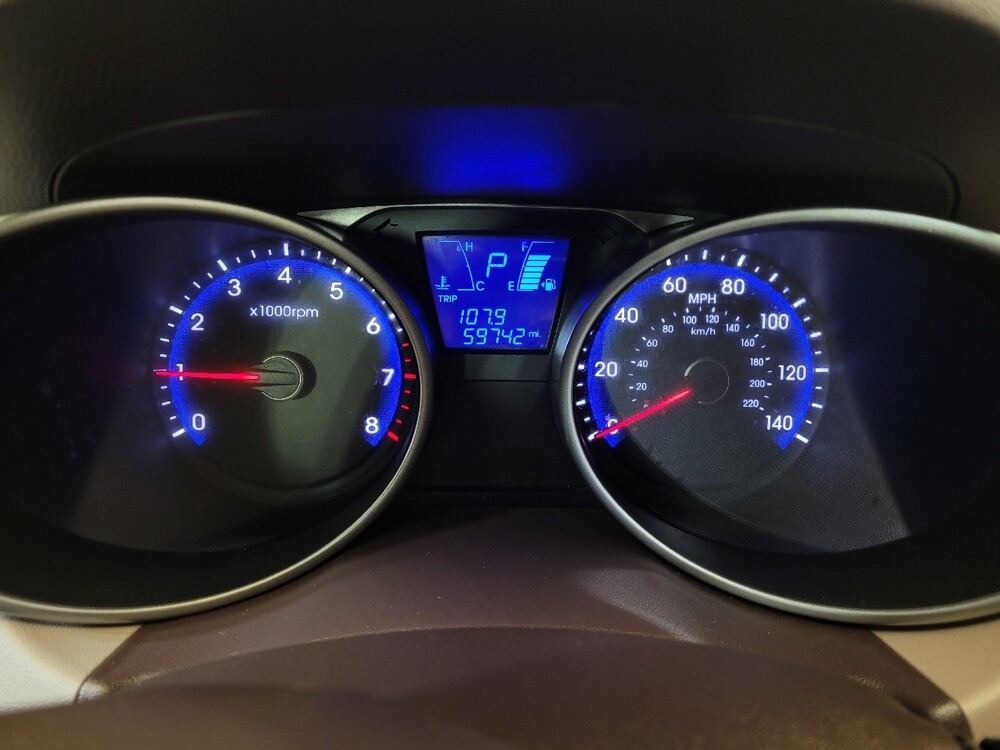 2015 Hyundai Tucson in Cincinnati, OH 45255 - 18085150 23