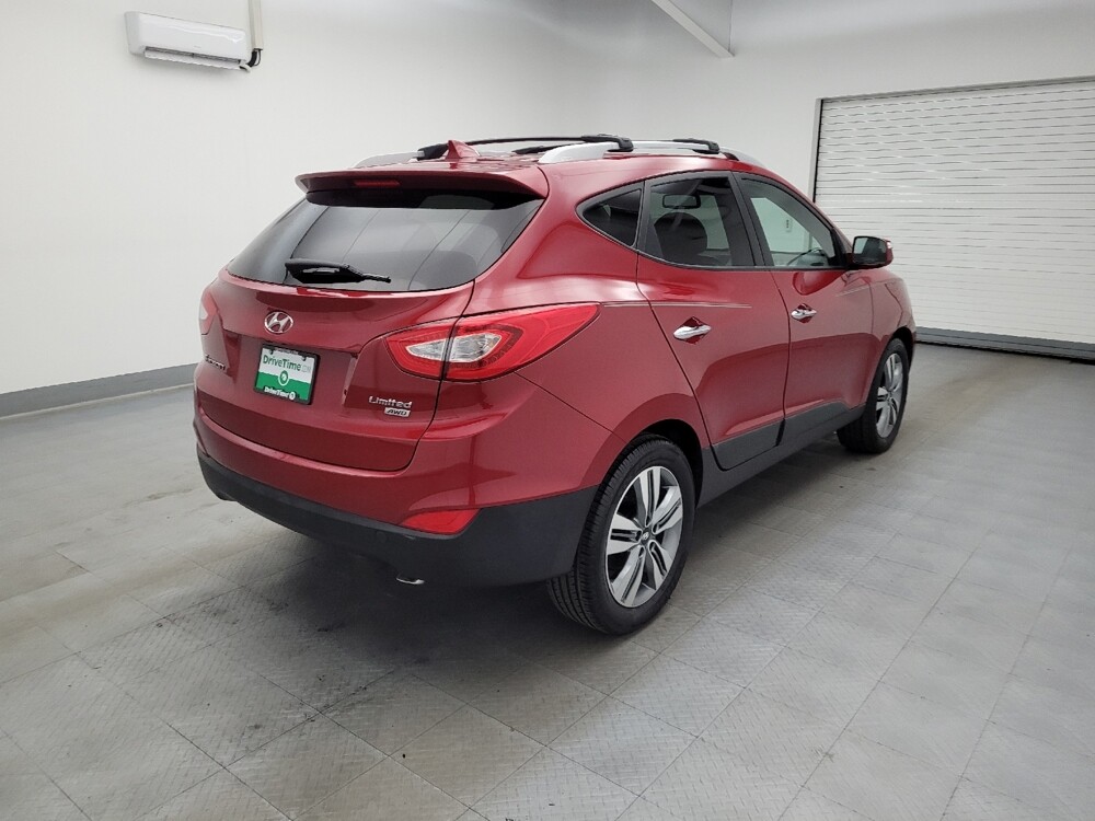 2015 Hyundai Tucson in Cincinnati, OH 45255 - 18085150 9