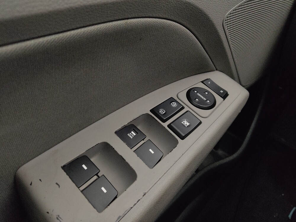 2018 Hyundai Elantra in Gladstone, MO 64118 - 18085152 27