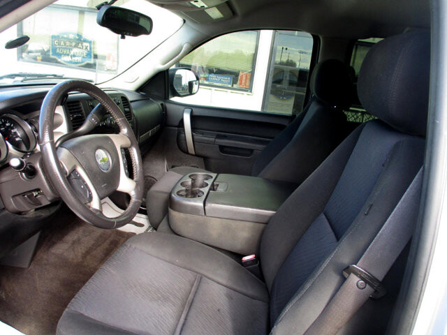 2011 Chevrolet Silverado 1500 in Oak Grove, MO 64075 - 18085157 9