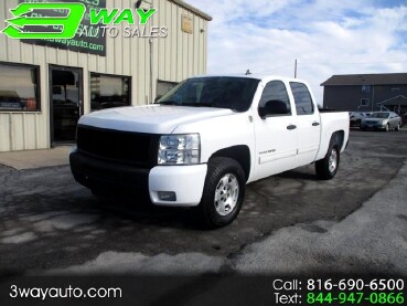 2011 Chevrolet Silverado 1500 in Oak Grove, MO 64075