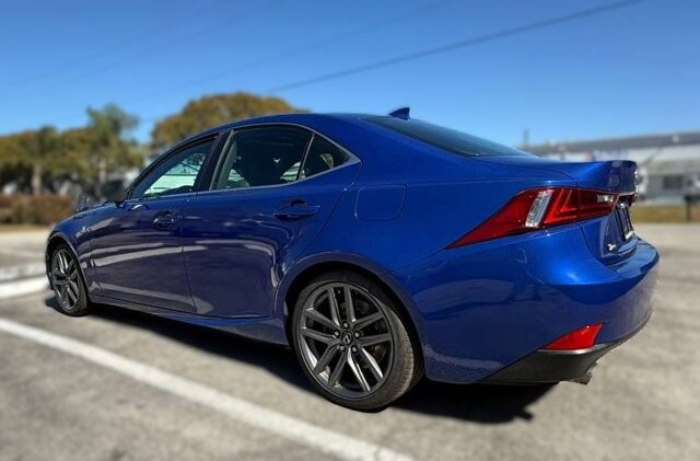 2016 Lexus IS 200t in Pompano Beach, FL 33064 - 18085164 3