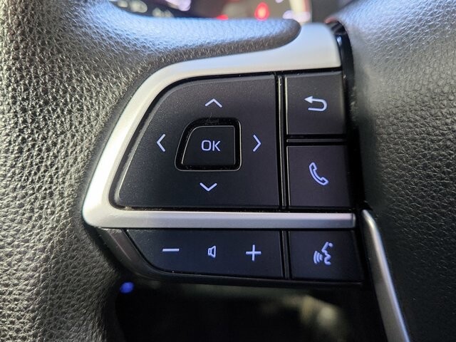 2022 Toyota Highlander in Cinnaminson, NJ 08077 - 18085169 18