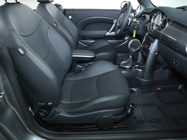 2008 MINI Cooper in Bedford, OH 44146 - 18085170 32