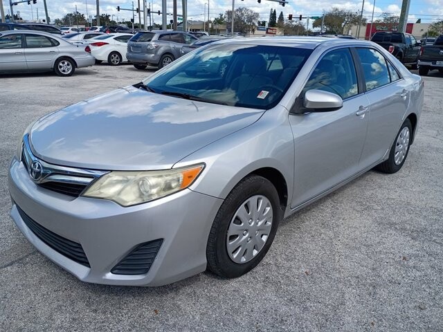 2013 Toyota Camry in Hudson, FL 34669 - 18085183 4