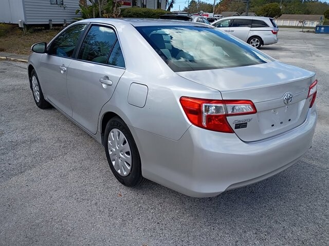 2013 Toyota Camry in Hudson, FL 34669 - 18085183 6
