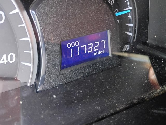 2013 Toyota Camry in Hudson, FL 34669 - 18085183 15