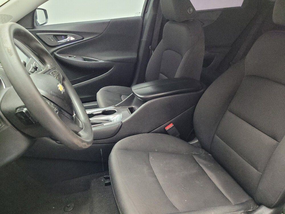 2018 Chevrolet Malibu in Sacramento, CA 95821 - 18085185 17