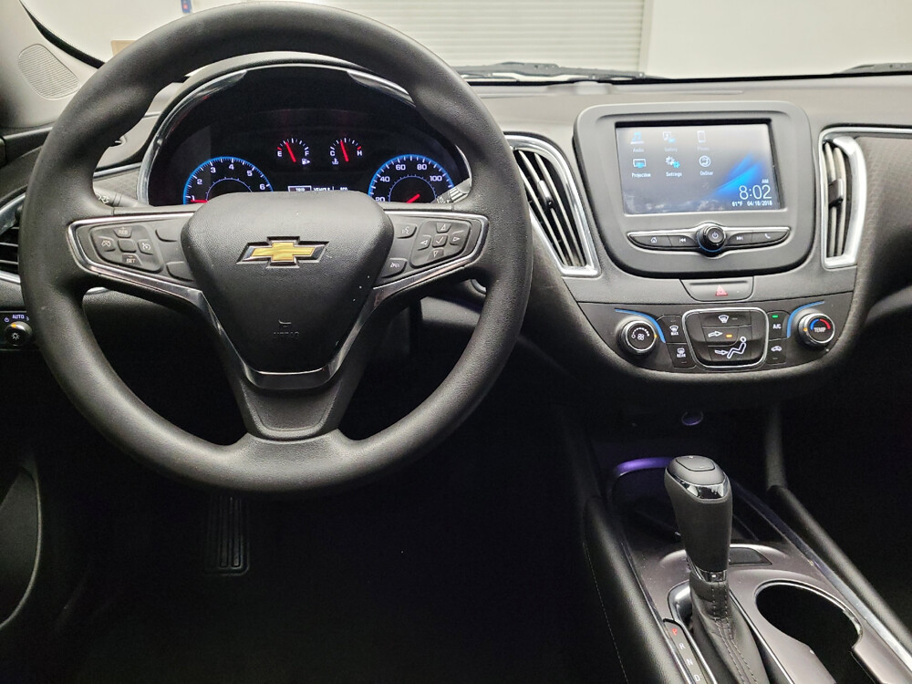 2018 Chevrolet Malibu in Sacramento, CA 95821 - 18085185 22