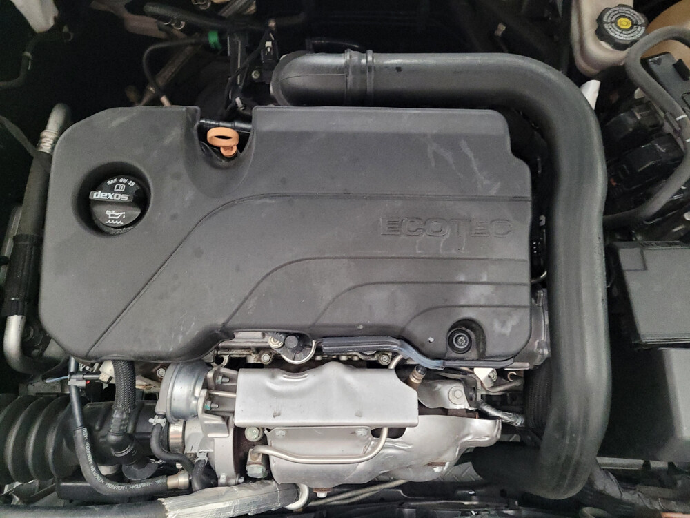 2018 Chevrolet Malibu in Sacramento, CA 95821 - 18085185 30