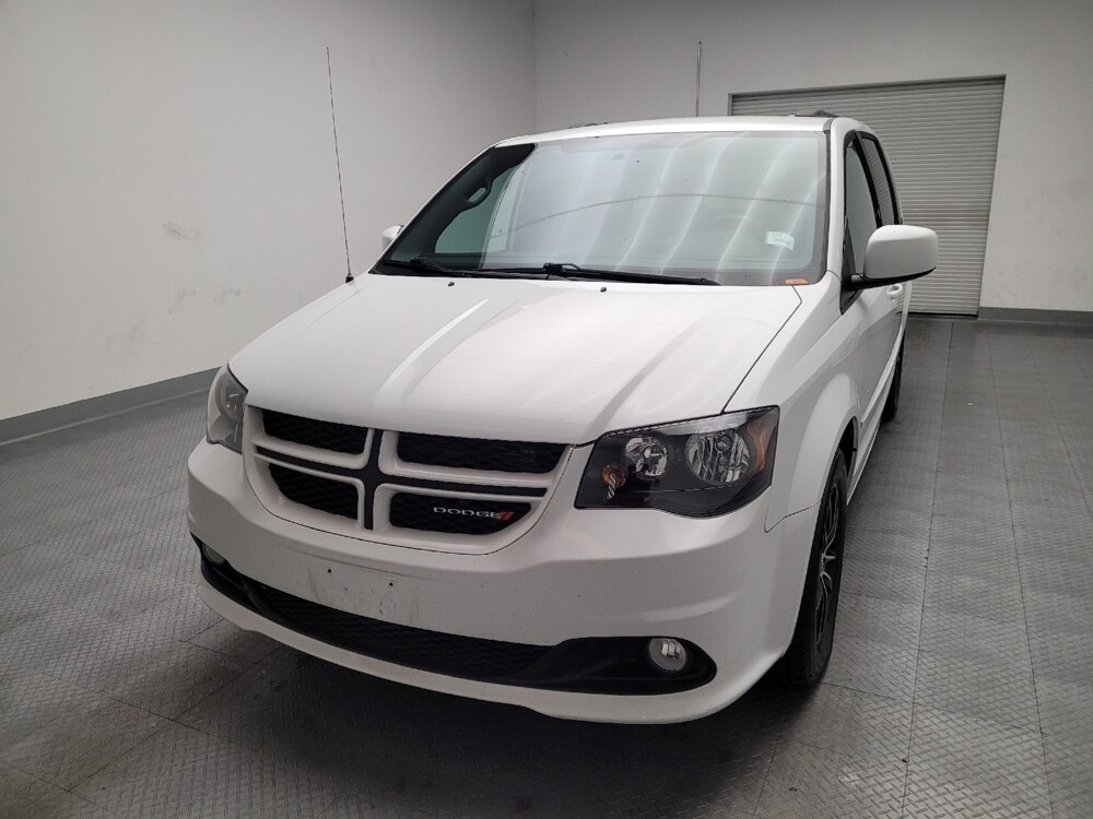 2017 Dodge Grand Caravan in El Cajon, CA 92020 - 18085187 15
