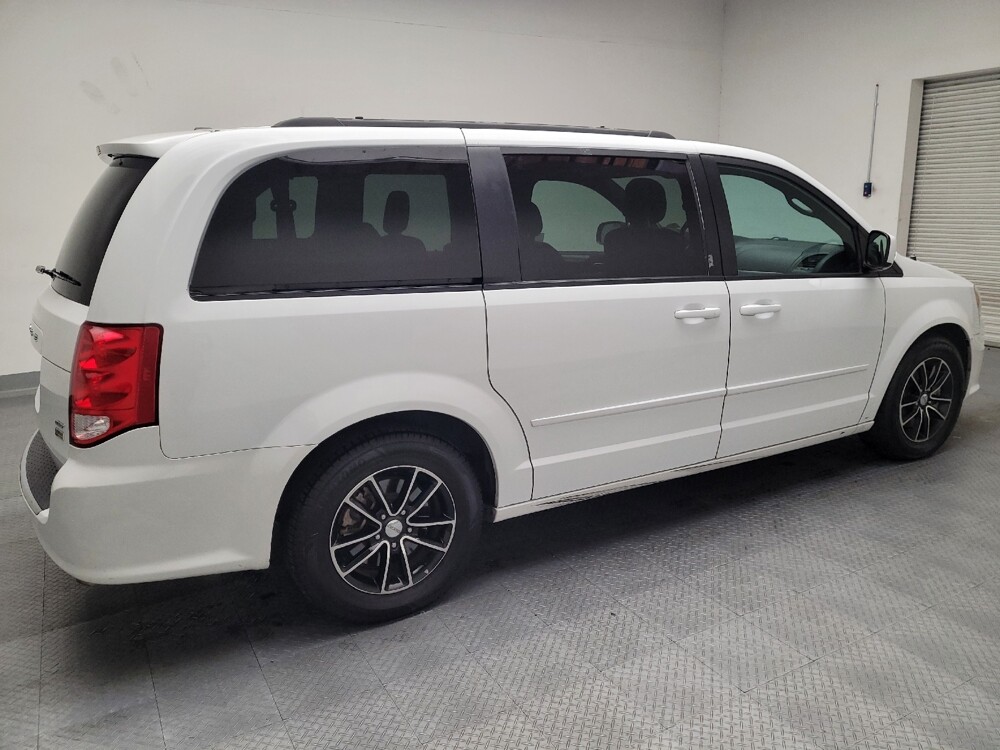 2017 Dodge Grand Caravan in El Cajon, CA 92020 - 18085187 10