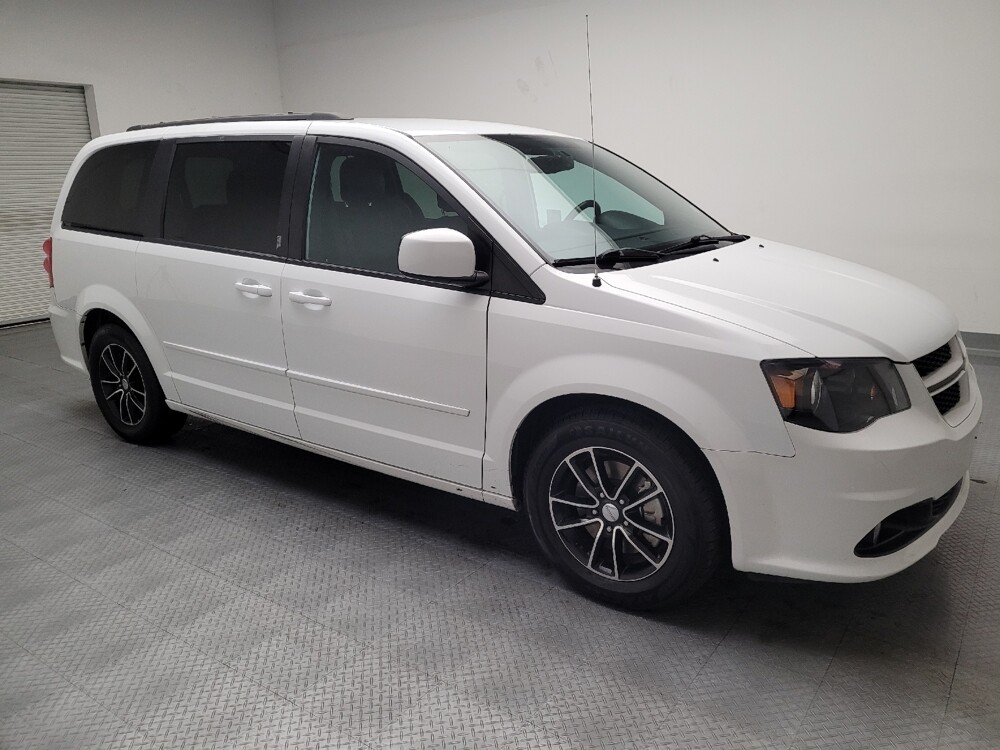 2017 Dodge Grand Caravan in El Cajon, CA 92020 - 18085187 11