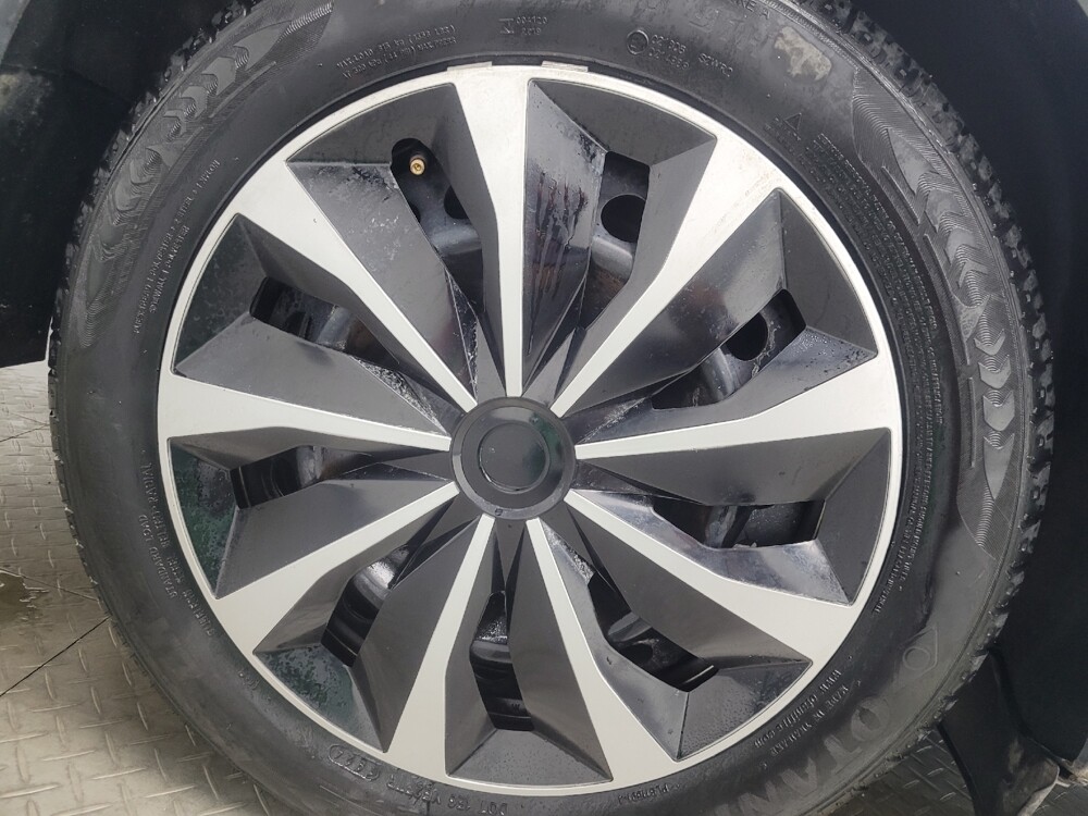 2018 Subaru Impreza in Indianapolis, IN 46219 - 18085189 31