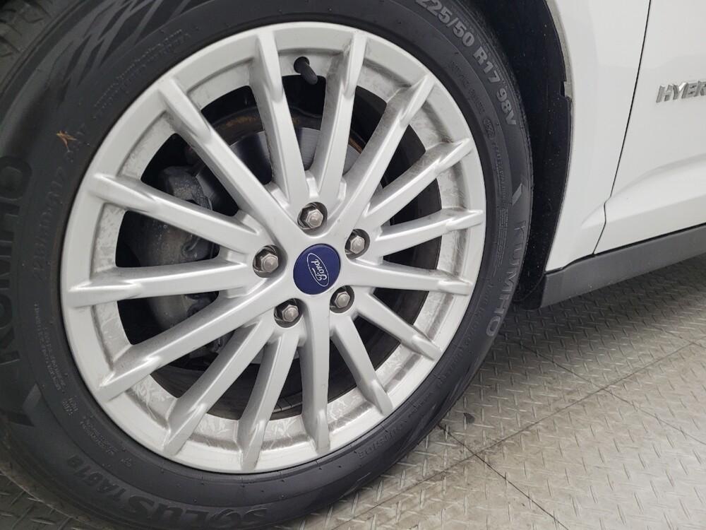 2016 Ford C-MAX in Greenville, SC 29607 - 18085196 31