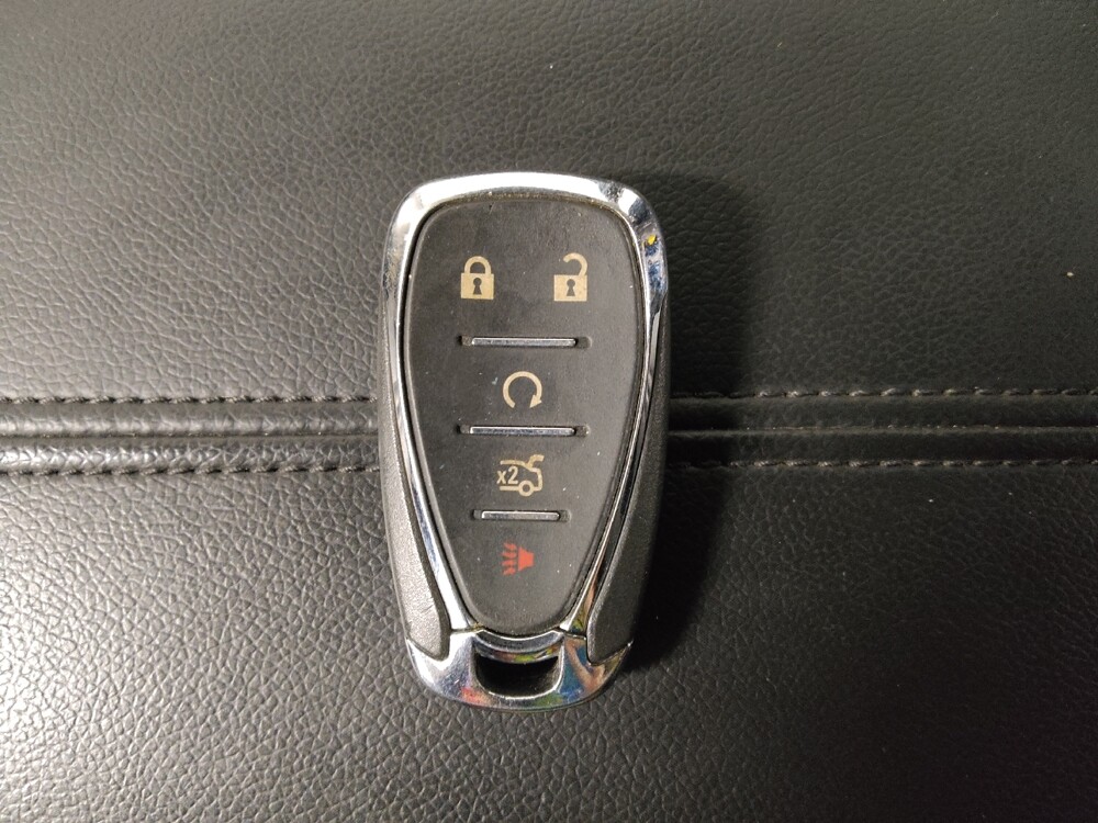 2018 Chevrolet Malibu in Jackson, MS 39211 - 18085203 32