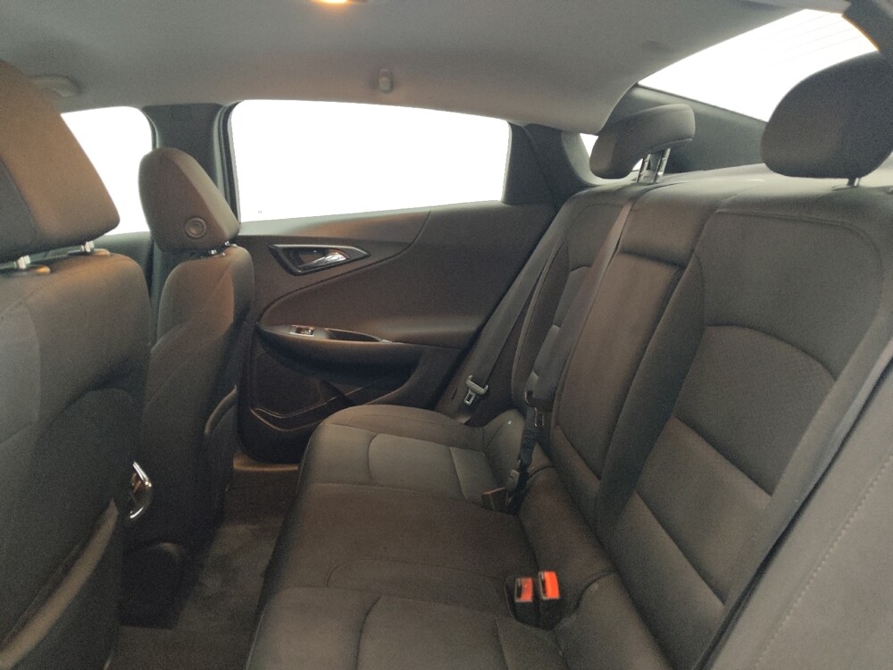 2018 Chevrolet Malibu in Jackson, MS 39211 - 18085203 18