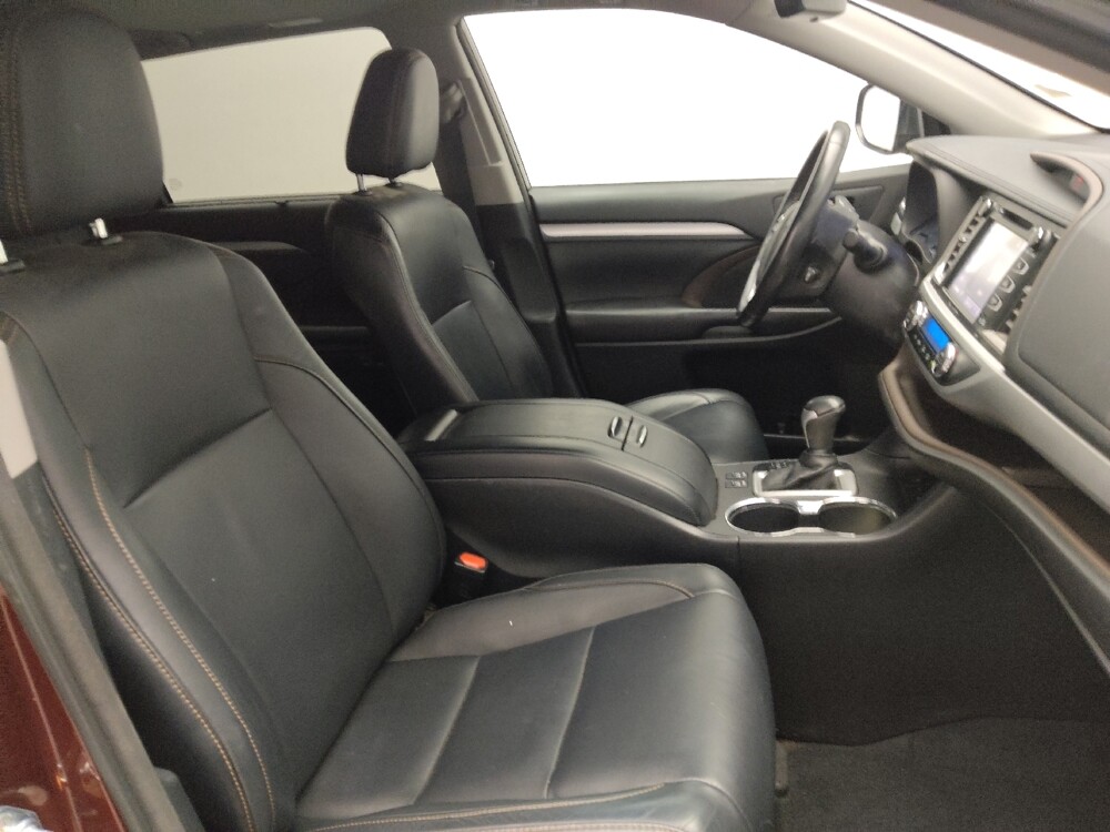 2017 Toyota Highlander in Union City, GA 30291 - 18085205 19