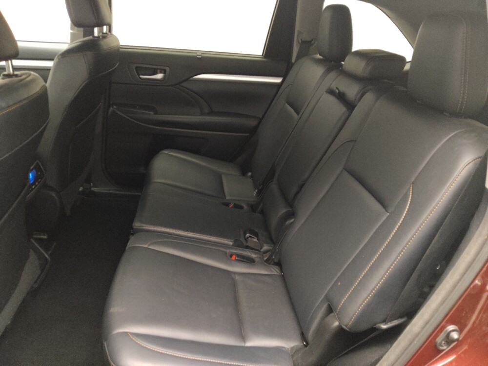 2017 Toyota Highlander in Union City, GA 30291 - 18085205 18