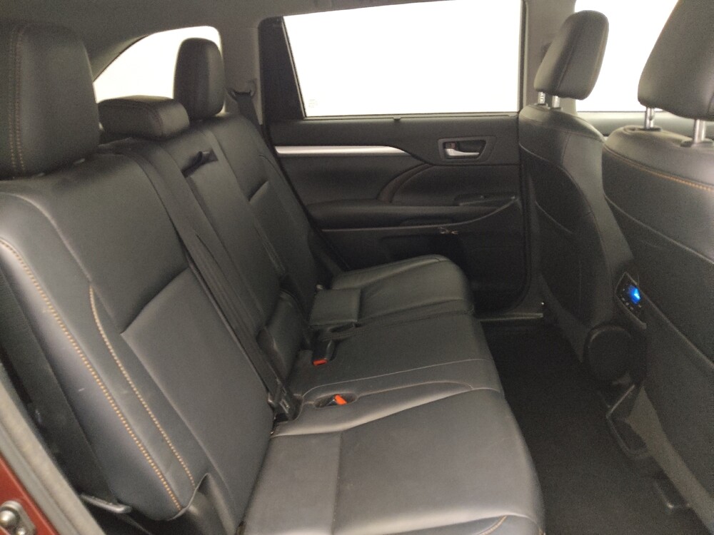 2017 Toyota Highlander in Union City, GA 30291 - 18085205 21