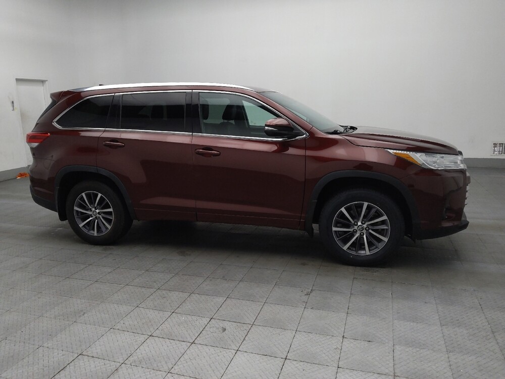 2017 Toyota Highlander in Union City, GA 30291 - 18085205 11