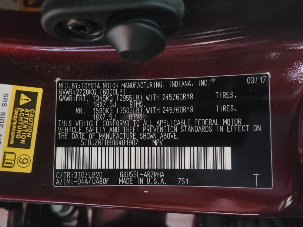 2017 Toyota Highlander in Union City, GA 30291 - 18085205 33