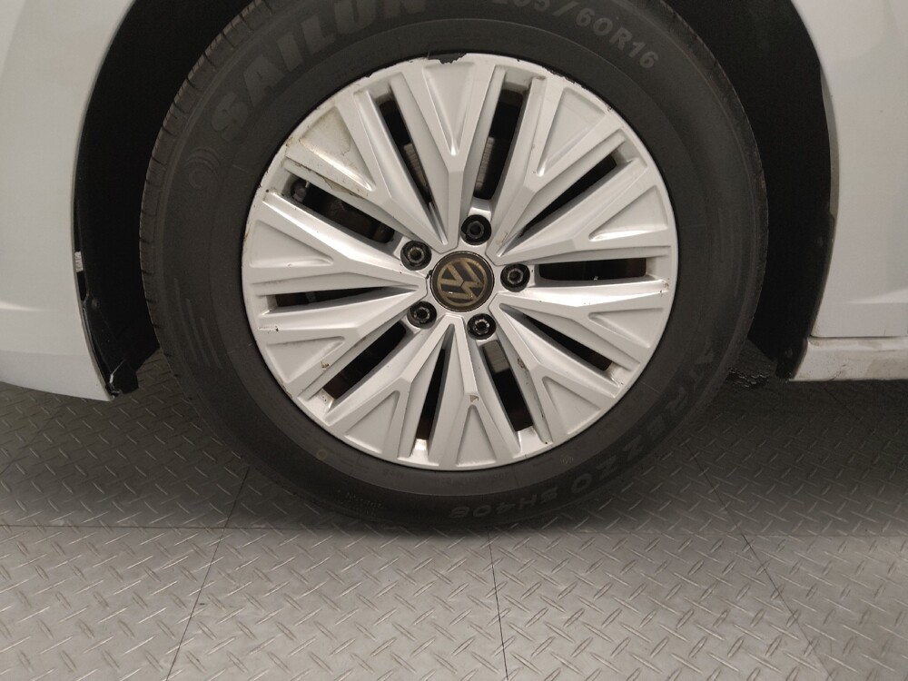 2019 Volkswagen Jetta in Tulsa, OK 74145 - 18085221 31