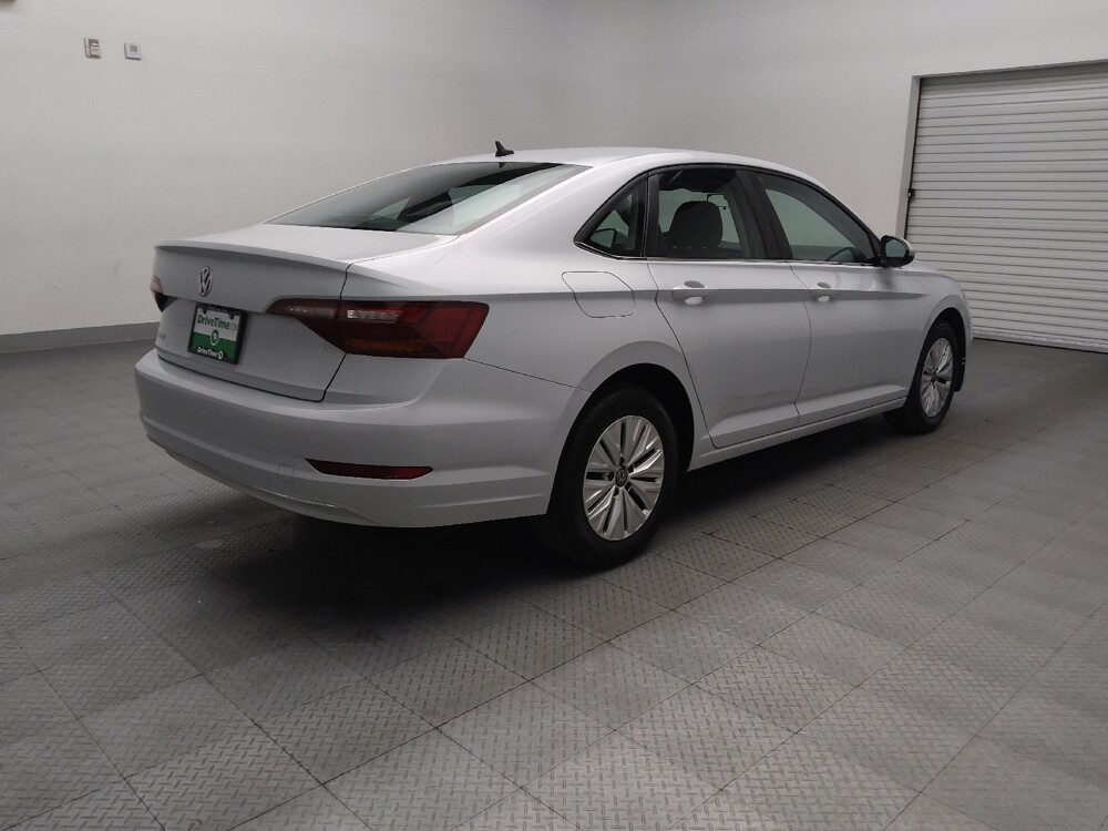 2019 Volkswagen Jetta in Tulsa, OK 74145 - 18085221 9