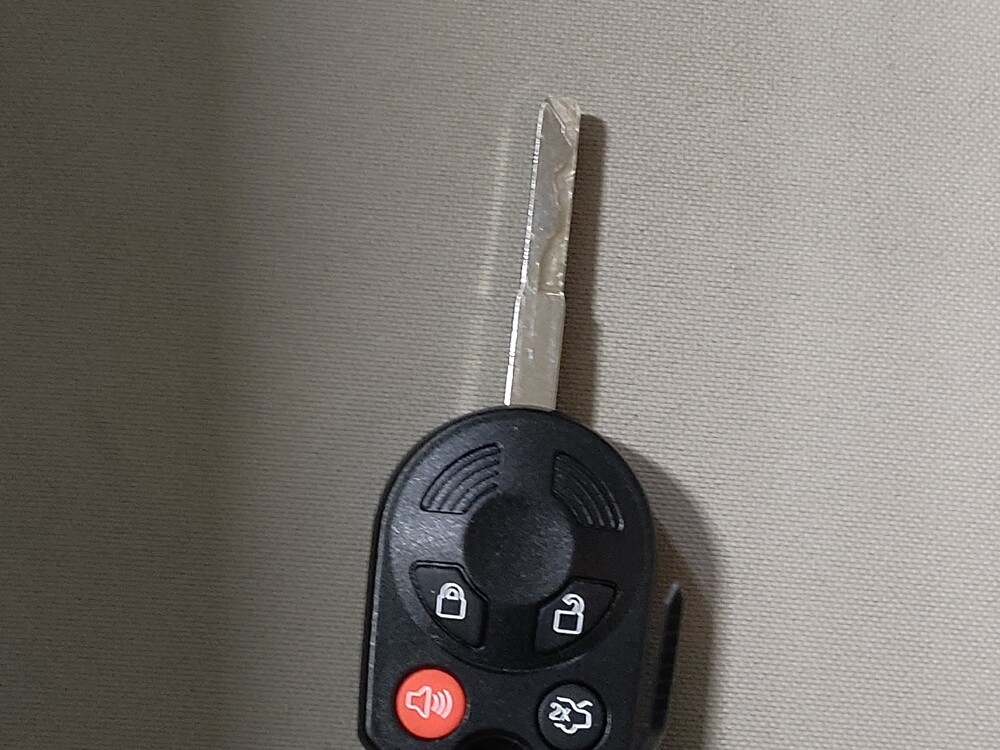 2017 Ford Focus in Fort Worth, TX 76116 - 18085229 32