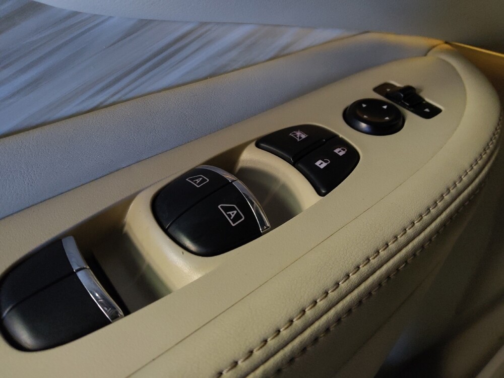 2016 Nissan Murano in Mesa, AZ 85210 - 18085236 27