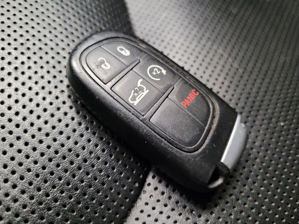 2019 Jeep Cherokee in Albuquerque, NM 87113 - 18085253 32