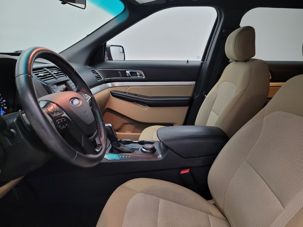 2017 Ford Explorer in Tucson, AZ 85705 - 18085256 17